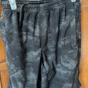 Men’s Lululemon shorts